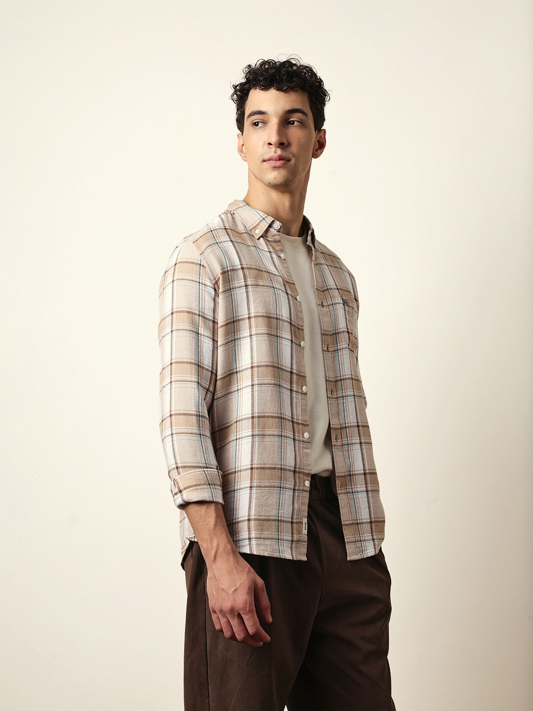 Men Modern Fit Casual Shirt