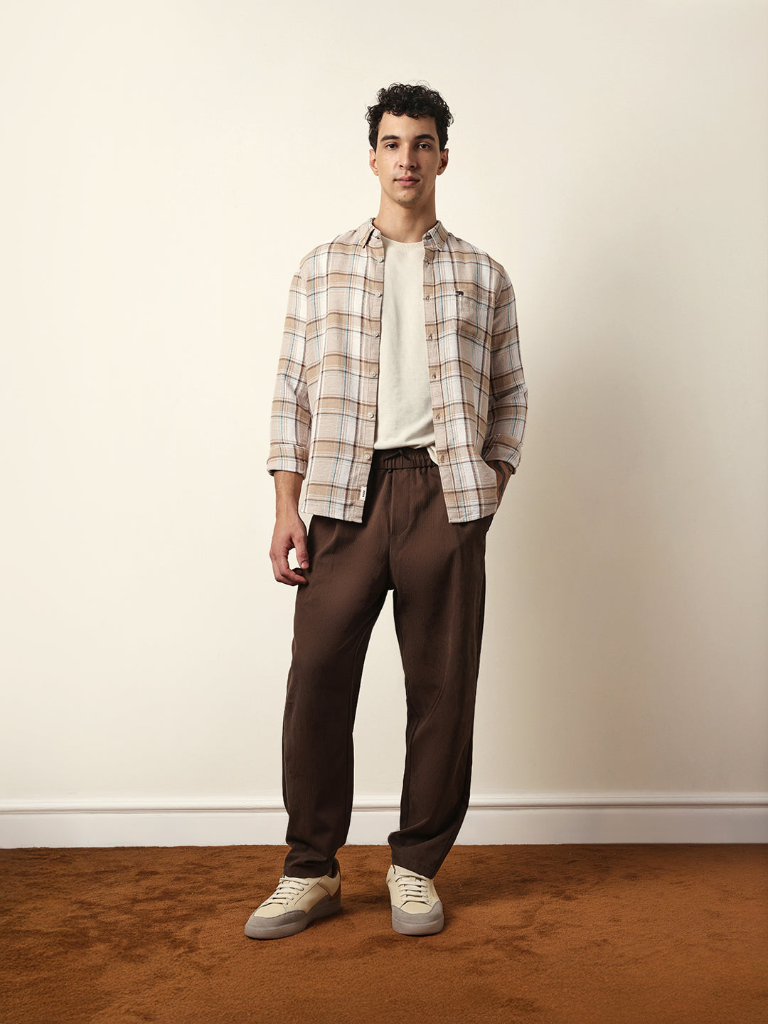 Men Modern Fit Casual Shirt