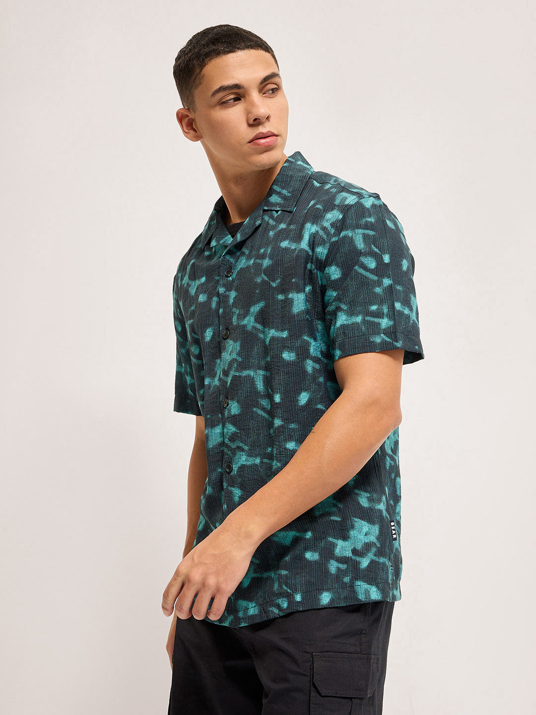 Men Blue Abstract Print Regular Fit Casual Shirt