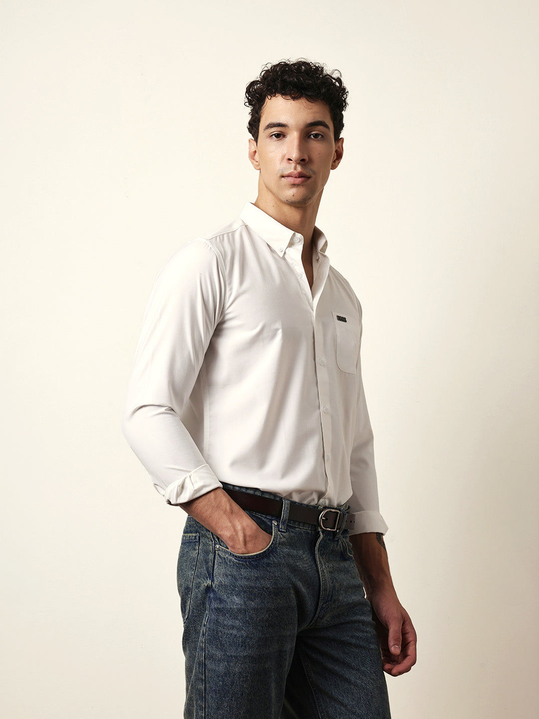 Men Modern Fit Casual Shirt