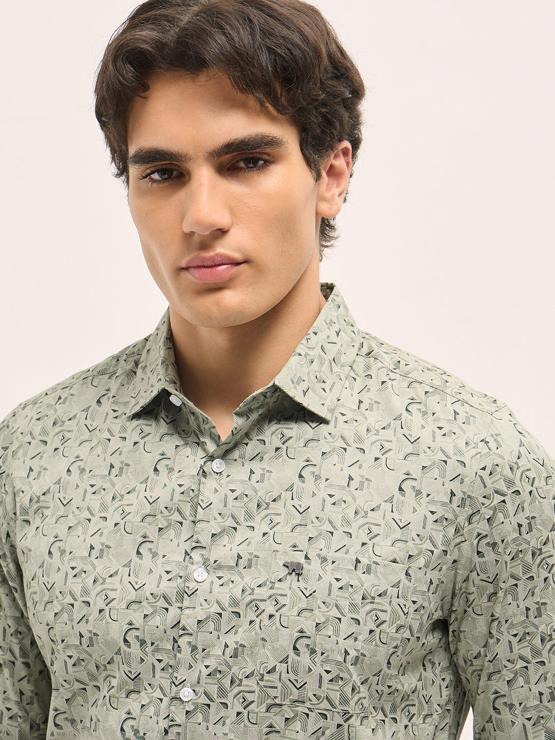 Men Light Pista Green Geometric Printed Tailored Fit Formal Shirt