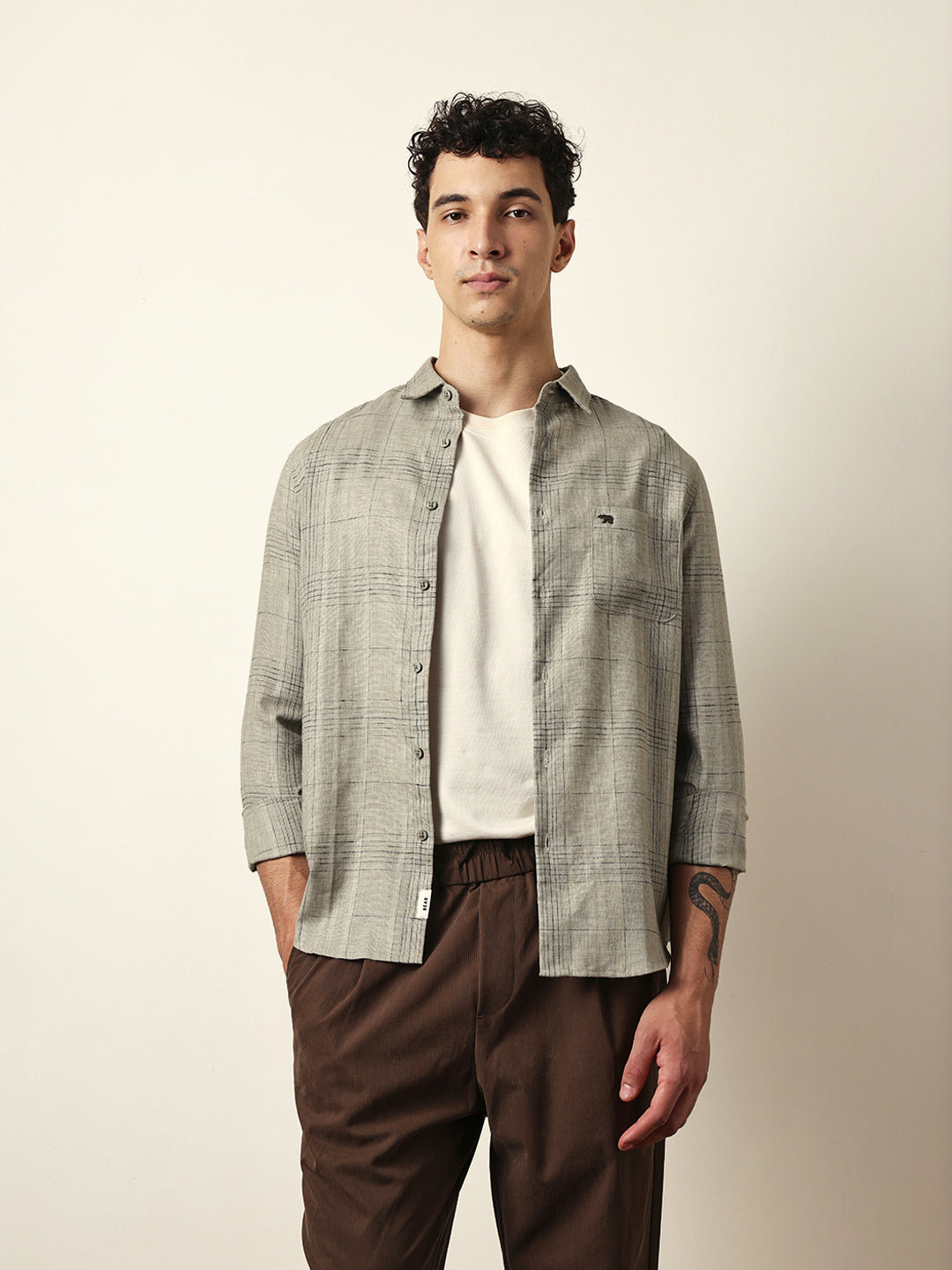 Men Modern Fit Casual Shirt