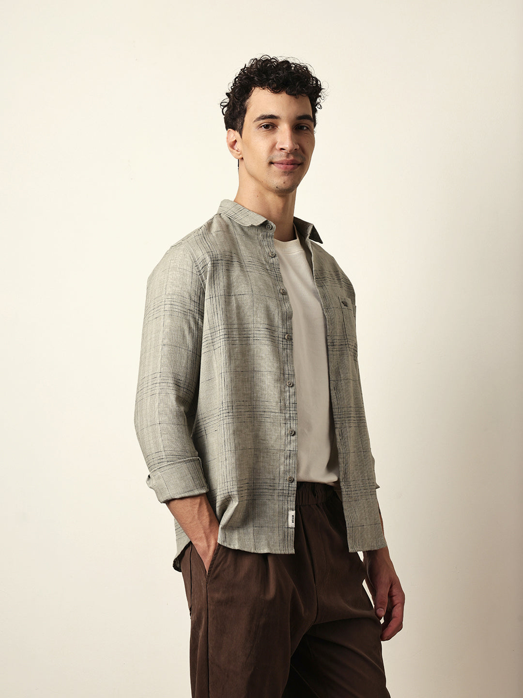 Men Modern Fit Casual Shirt