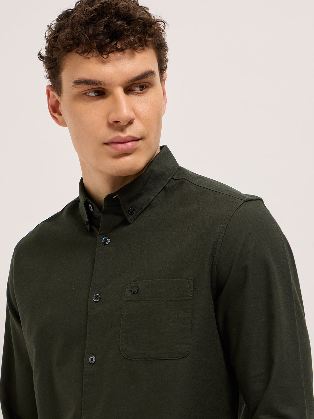 Men Green Solid Cotton Blend Slim Fit Casual Shirt