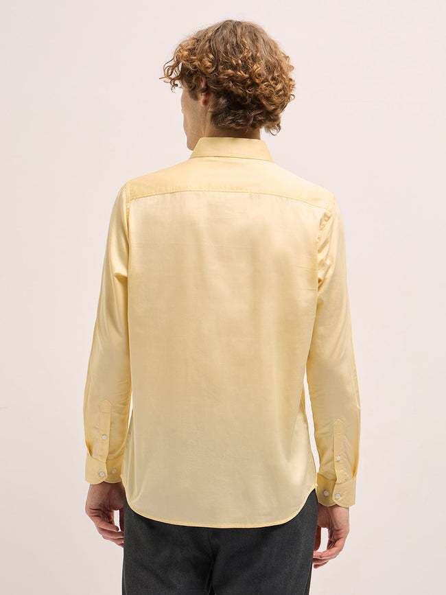 Men Yellow Tailored Fit Solid Formal Shirt