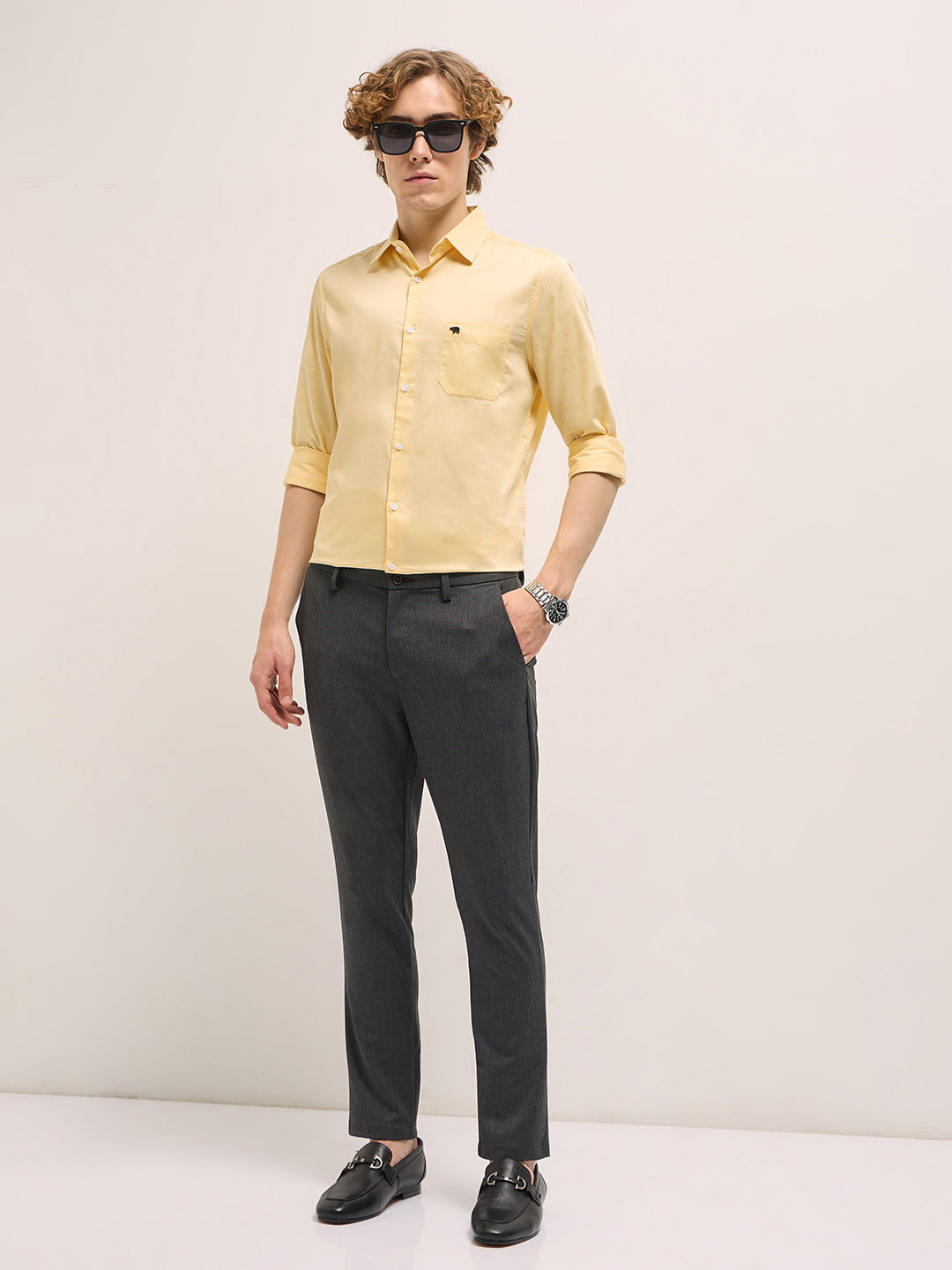 Men Yellow Tailored Fit Solid Formal Shirt
