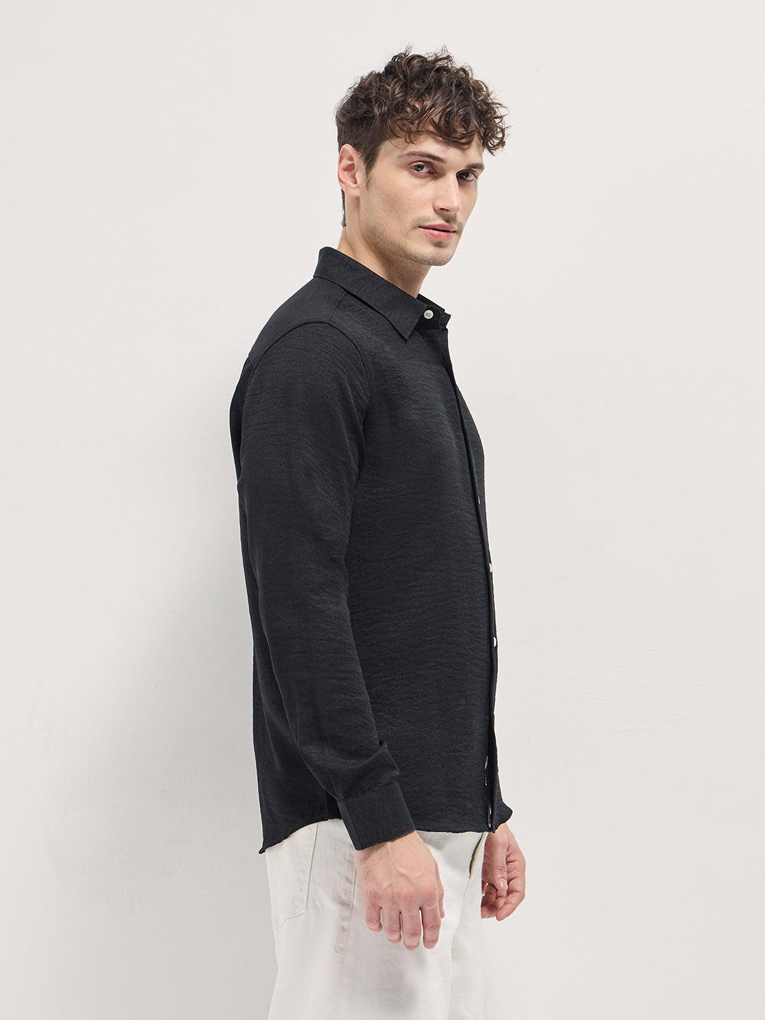 Men Black Solid Seersucker Effect Slim Fit Casual Shirt
