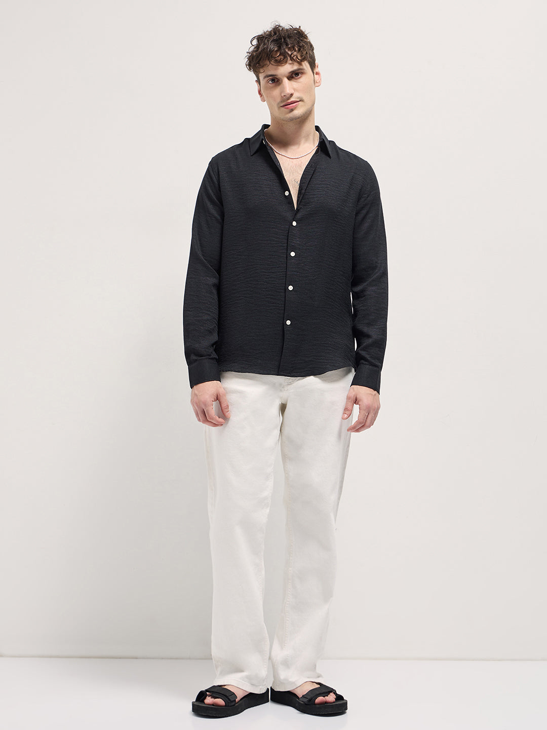 Men Black Solid Seersucker Effect Slim Fit Casual Shirt