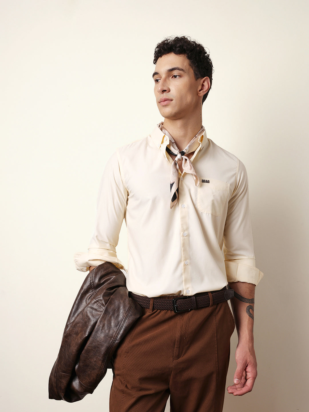 Men Modern Fit Casual Shirt