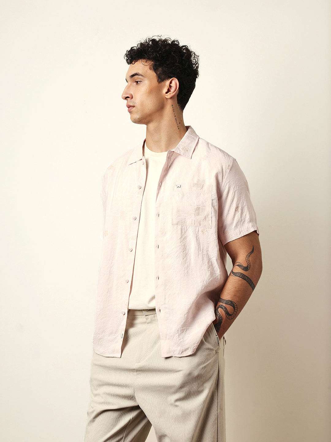 Men Modern Fit Casual Shirt