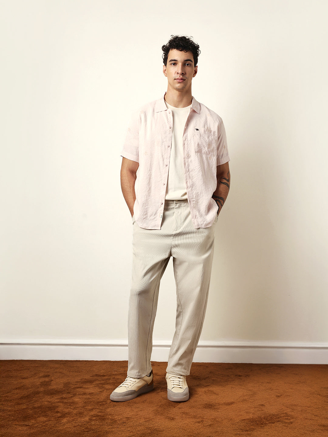 Men Modern Fit Casual Shirt