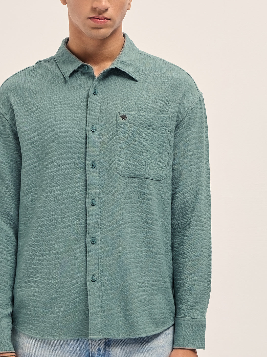 Men Green Woven Textured Relaxed Fit Casual Shirt