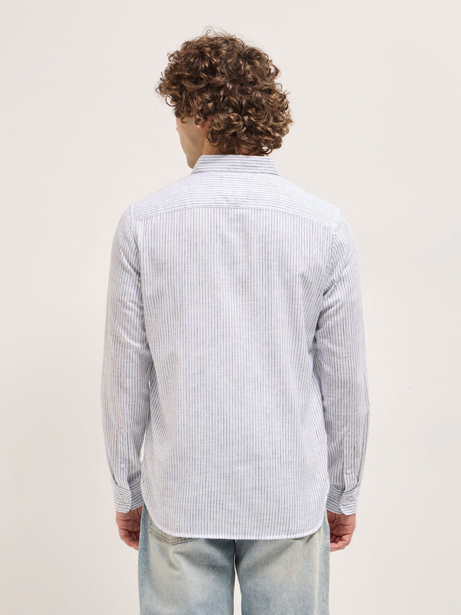 Men White Vertical Pin Stripes Slim Fit Casual Shirt