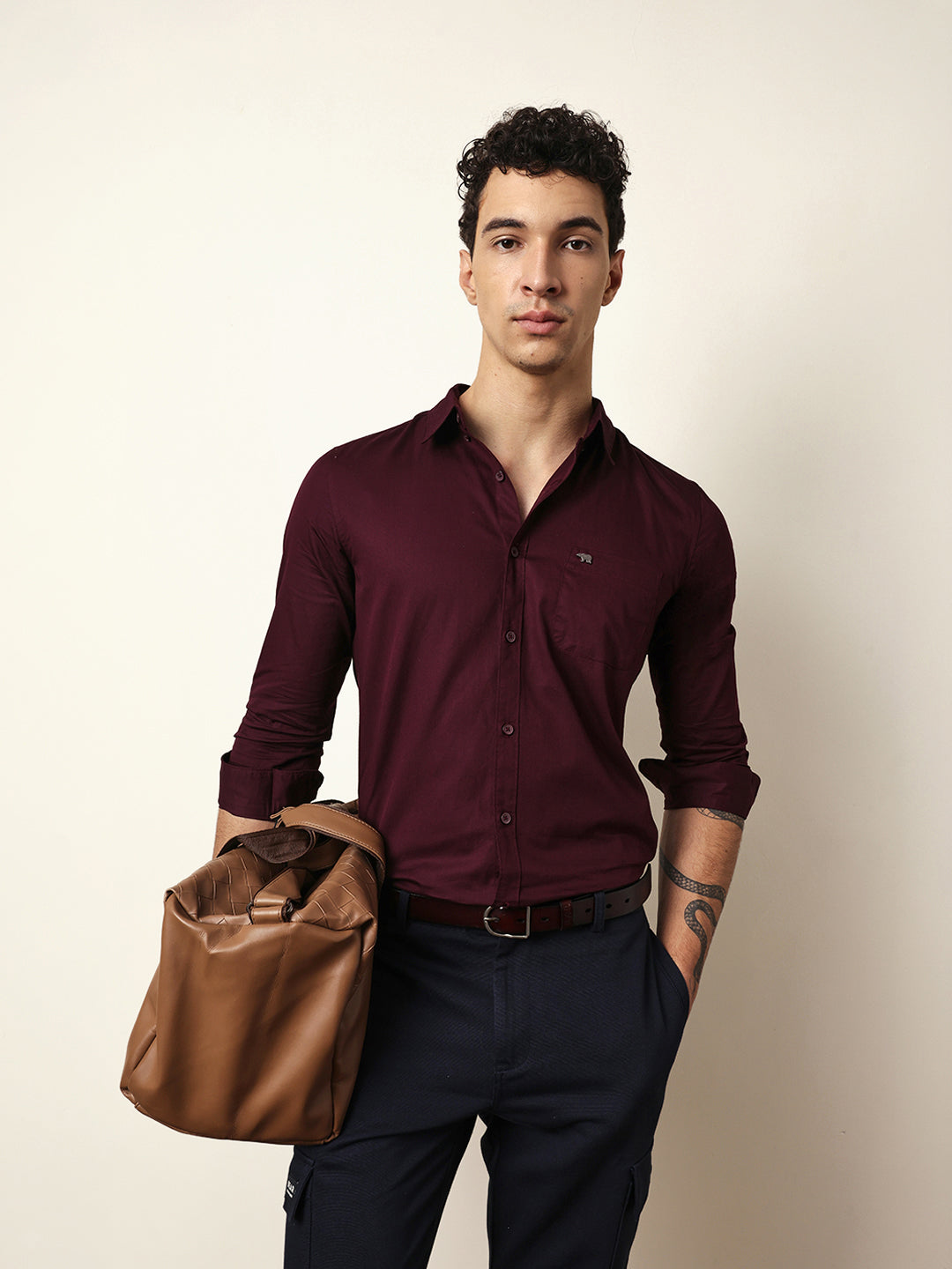 Men Modern Fit Casual Shirt