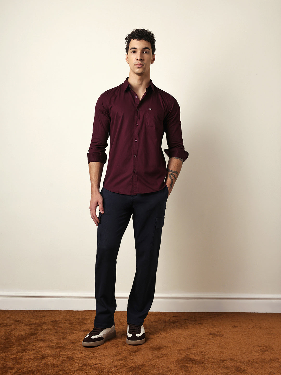 Men Modern Fit Casual Shirt