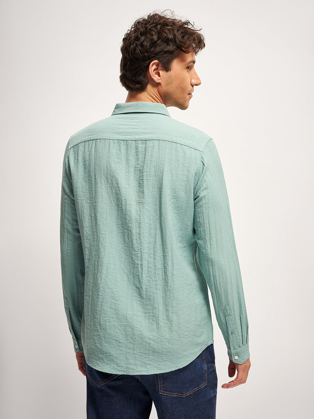 Men Green Solid Slim Fit Casual Shirt
