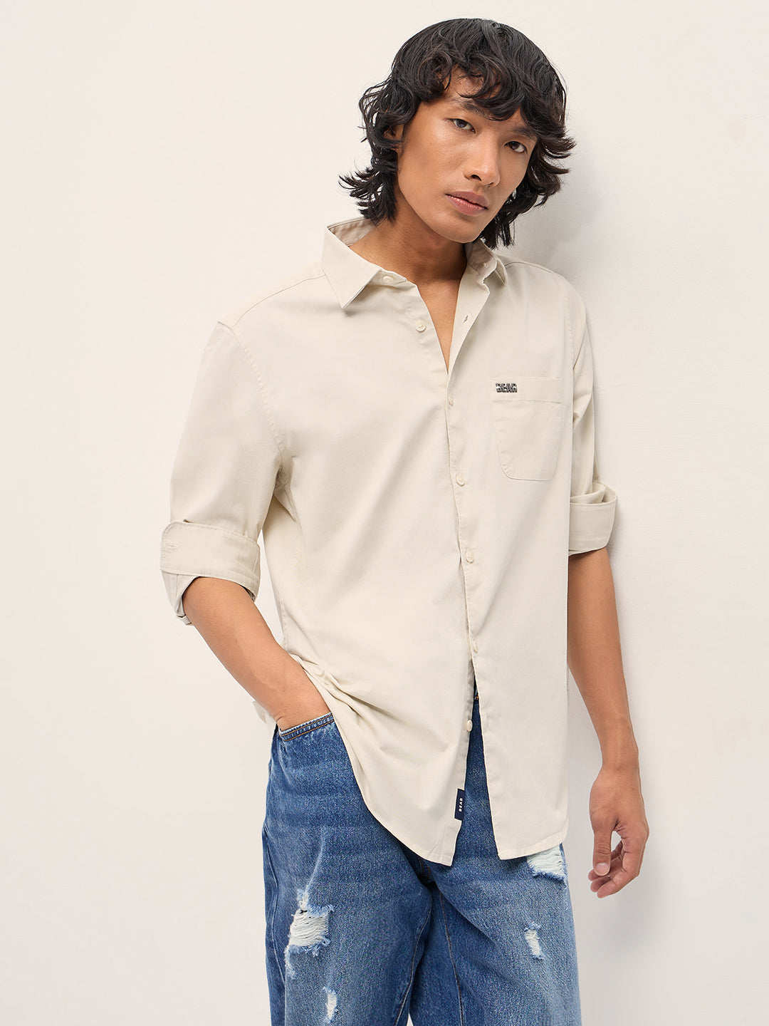 Men Cream Cotton Blend Solid Slim Fit Casual Shirt