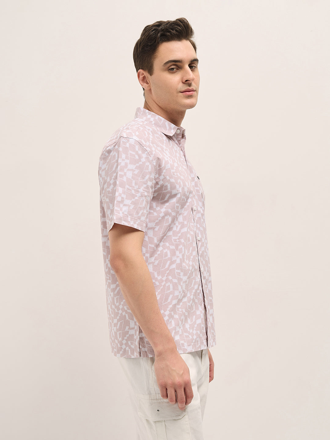 Men Pink Geometrical Print Relax Fit Casual Shirt