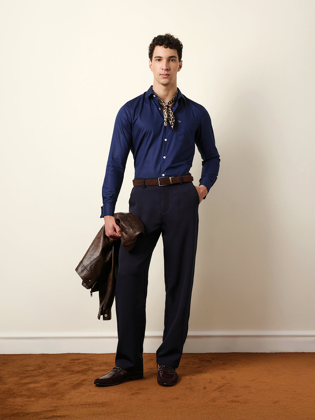 Men Solid Casual Full-Sleeve Shirt