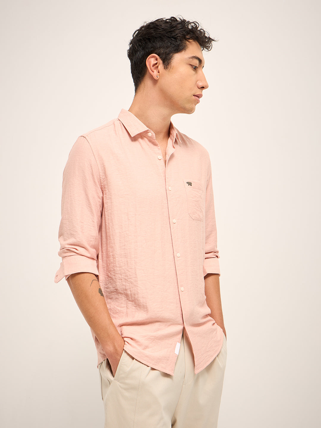 Men Peach Solid Slim Fit Casual Shirt