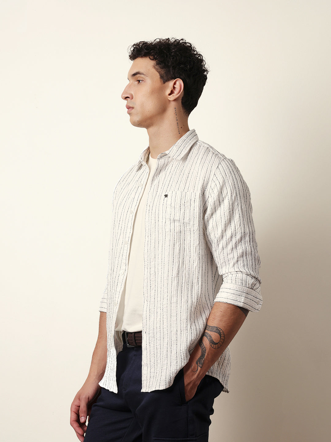 Men Modern Fit Casual Shirt