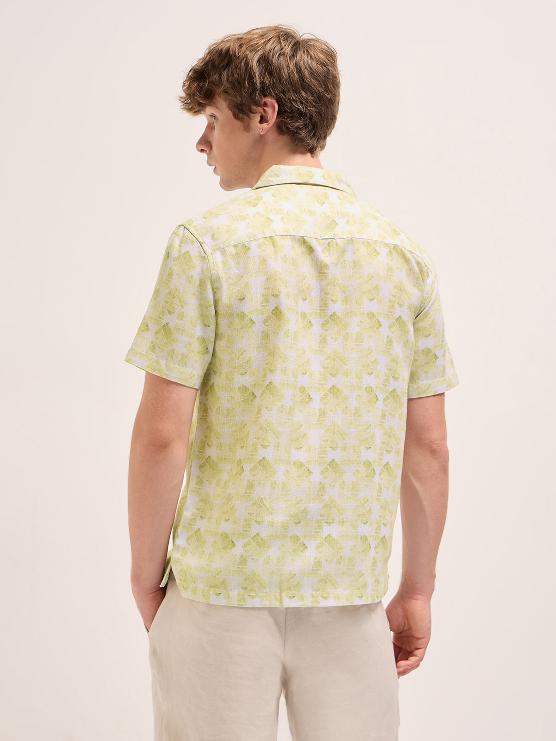 Men Green Digital Abstract Print Regular Fit Casual Shirt