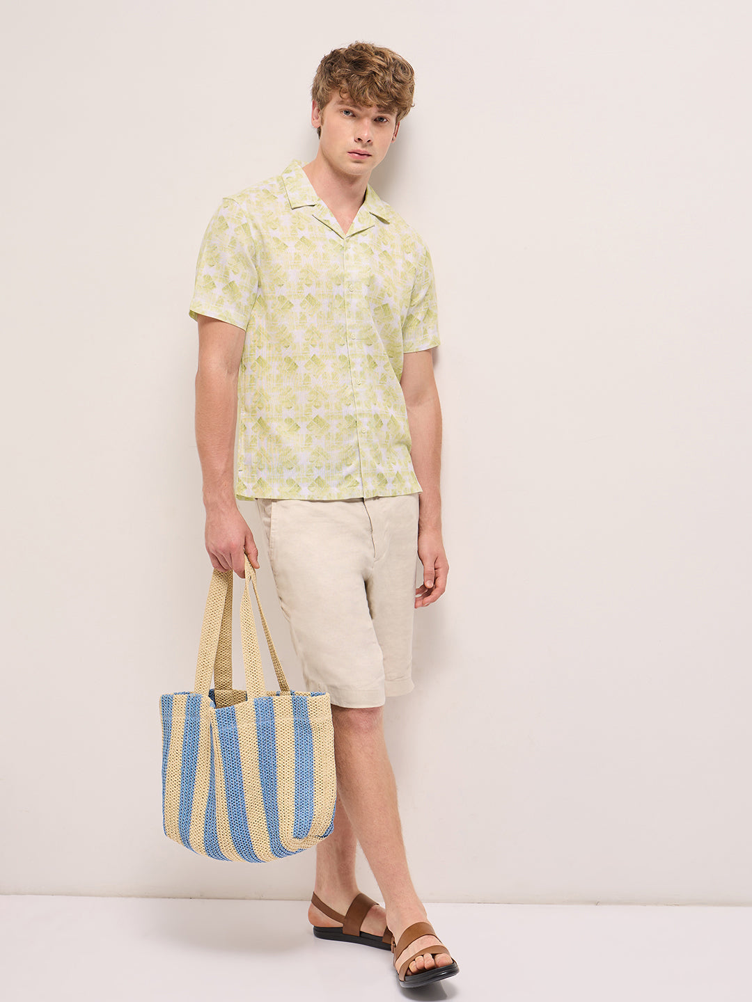 Men Green Digital Abstract Print Regular Fit Casual Shirt
