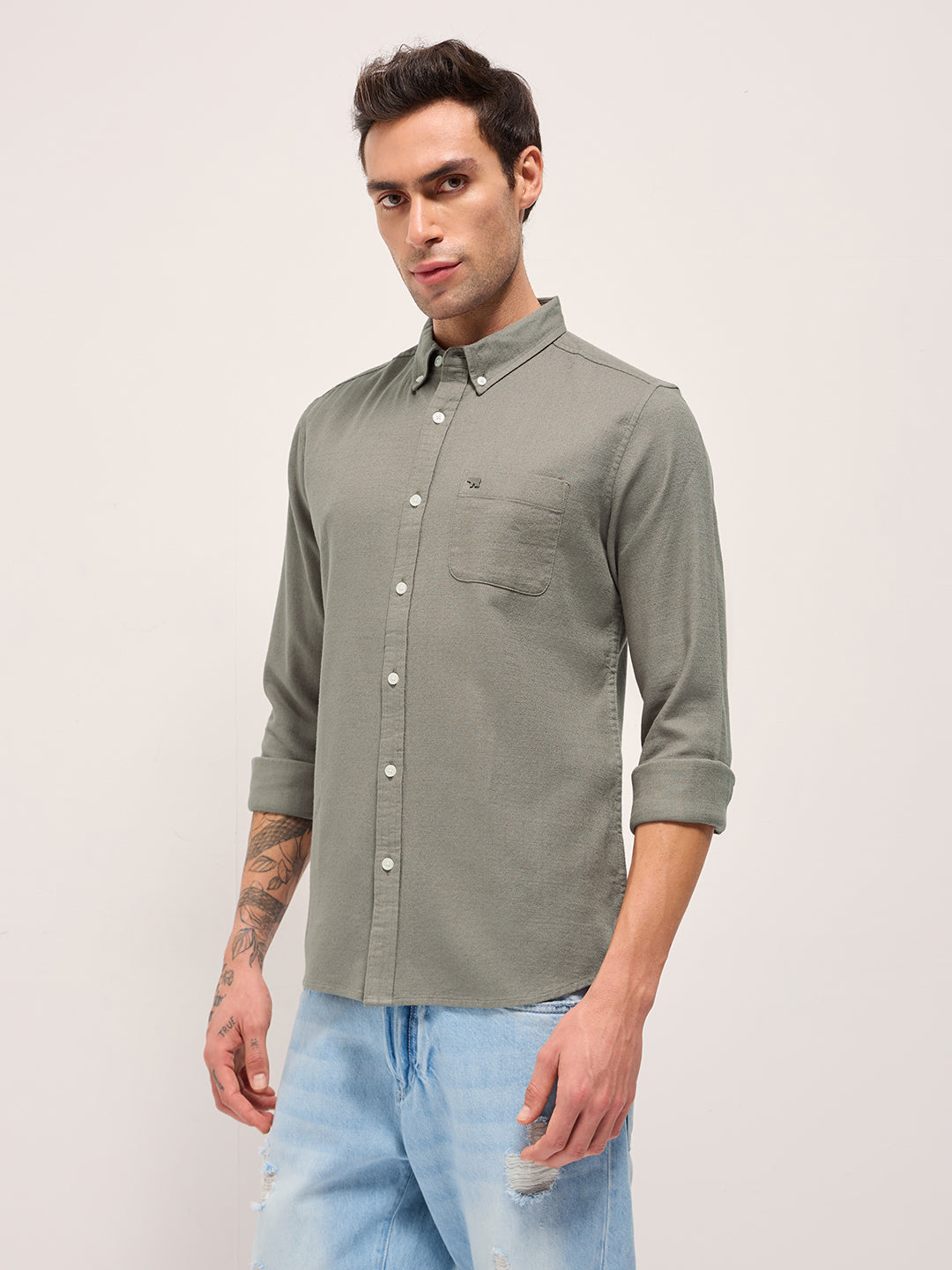 Men Green Solid Slim Fit Cotton Casual Shirt