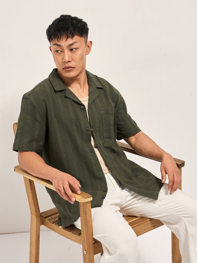 Men Green Textured Striped Regular Fit Casual Shirt