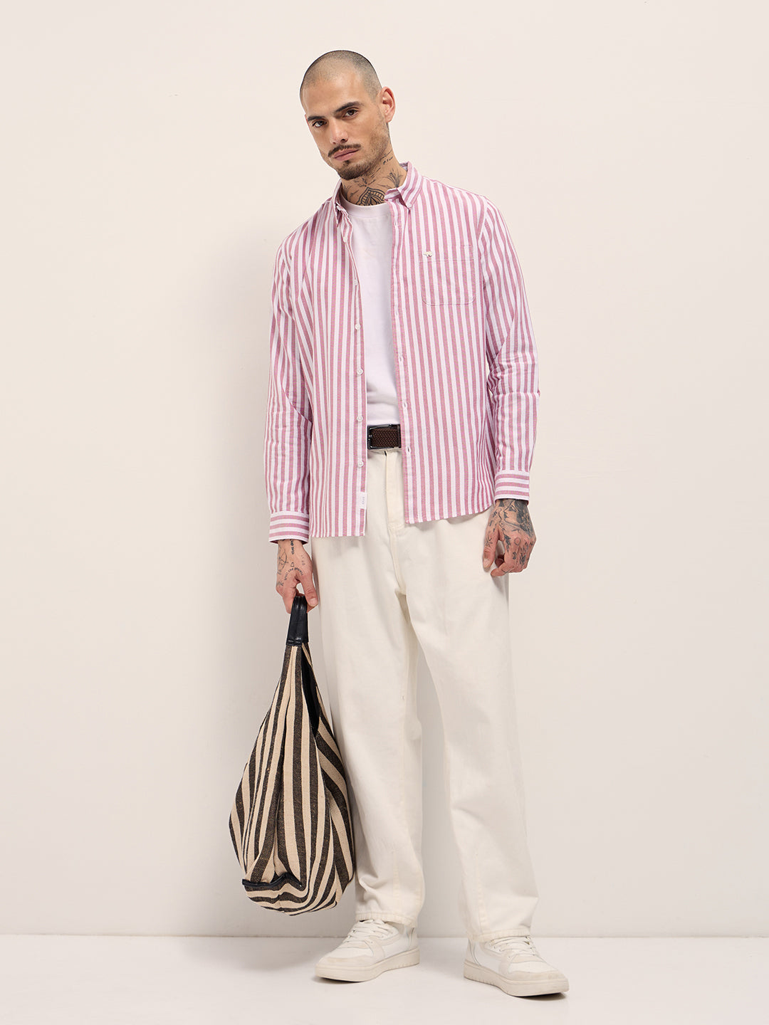 Men Red & White Vertical Stripes Slim Fit Casual Shirt