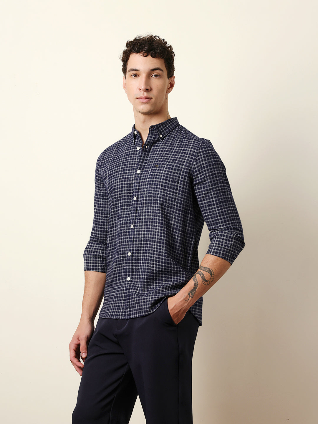 Men Checked Casual Full-Sleeve Shirt
