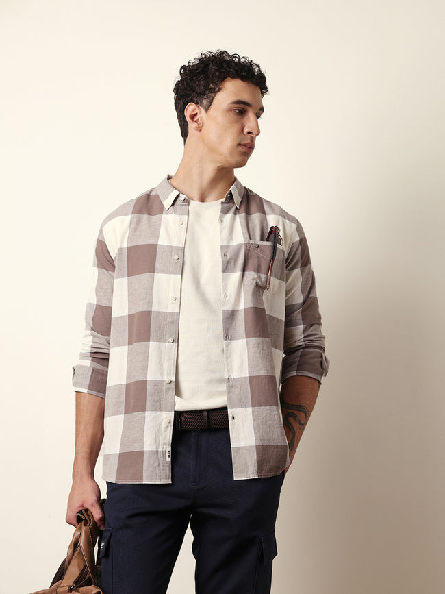 Men Modern Fit Casual Shirt