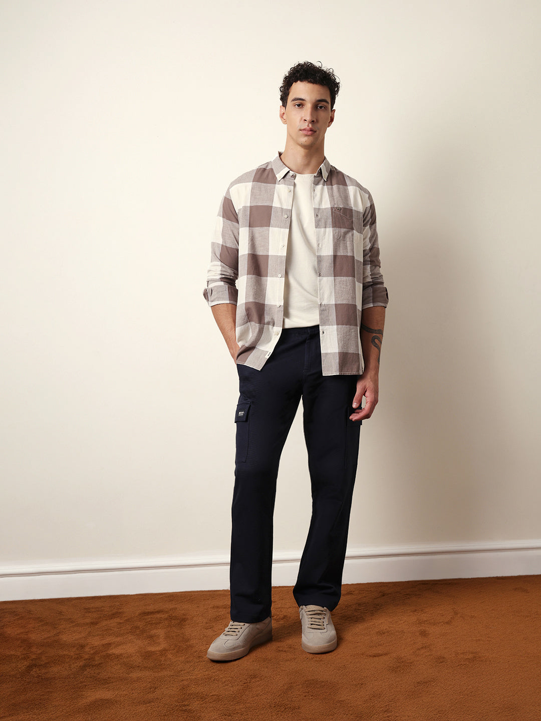 Men Modern Fit Casual Shirt