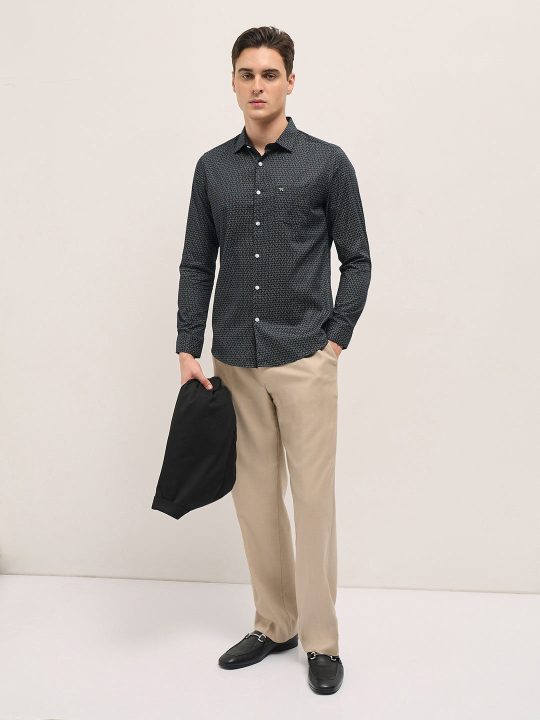 Men Black Geometric Printed Tailored Fit Formal Shirt