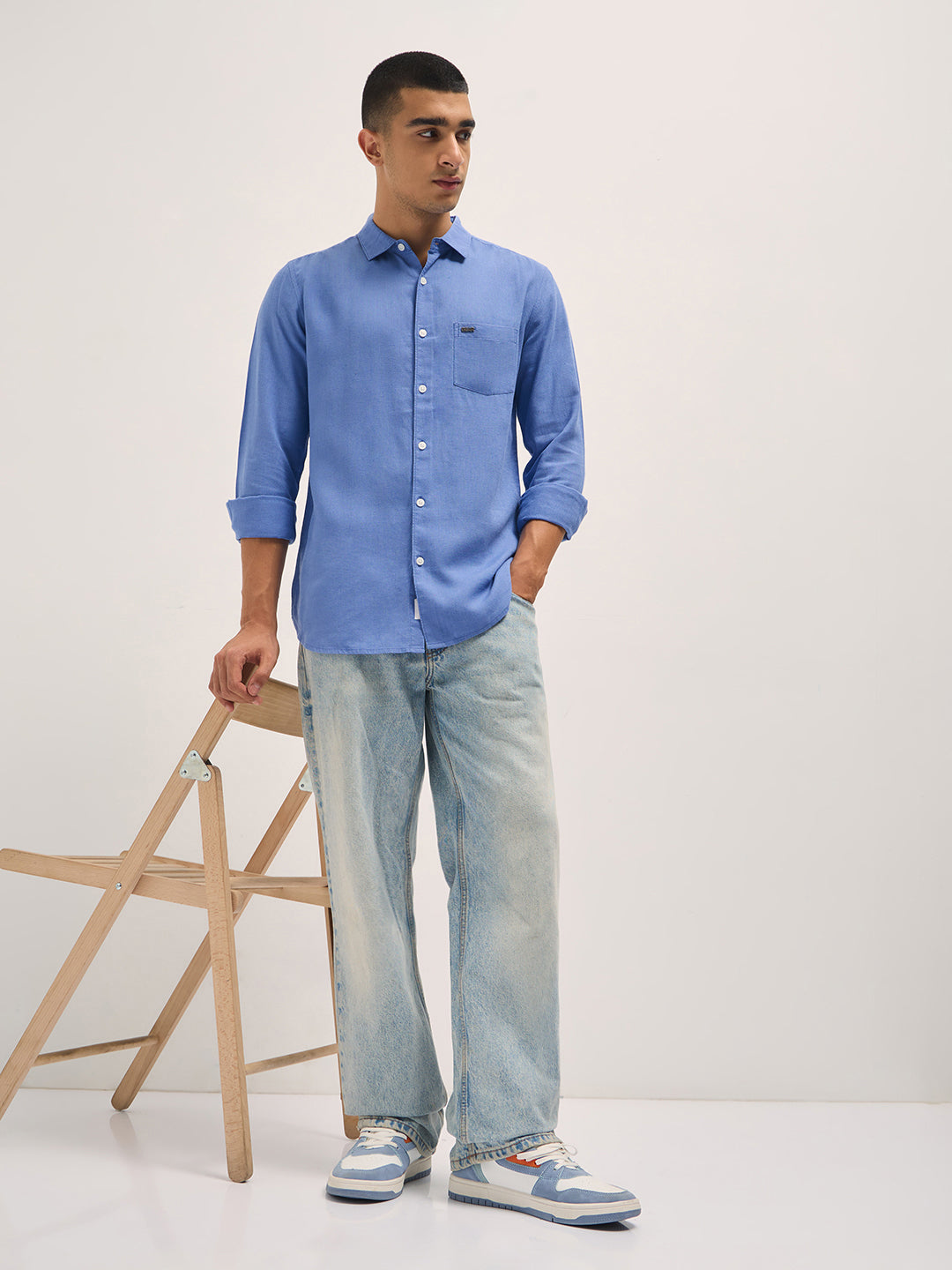 Men Blue Solid Lyocell Slim Fit Casual Shirt