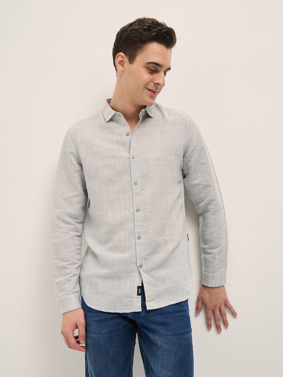 Men Light Grey Horizontal Stripes Slim Fit Casual Shirt