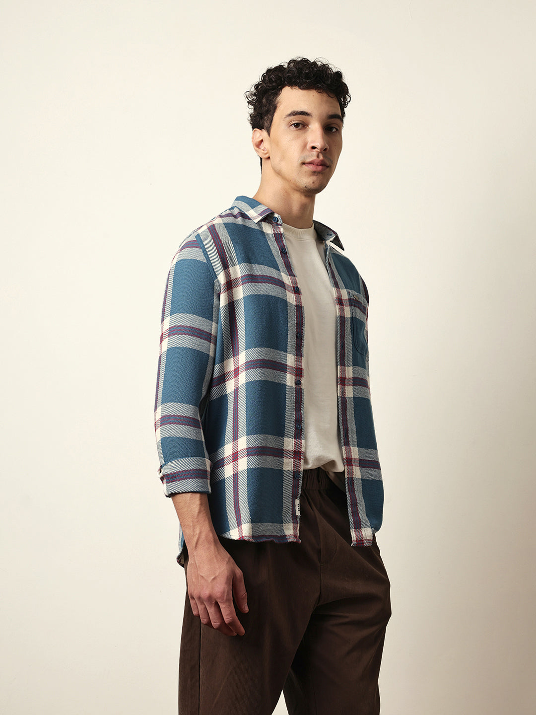 Men Modern Fit Casual Shirt