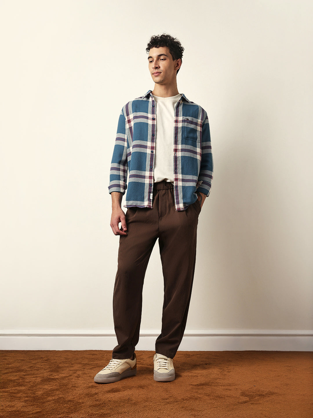 Men Modern Fit Casual Shirt