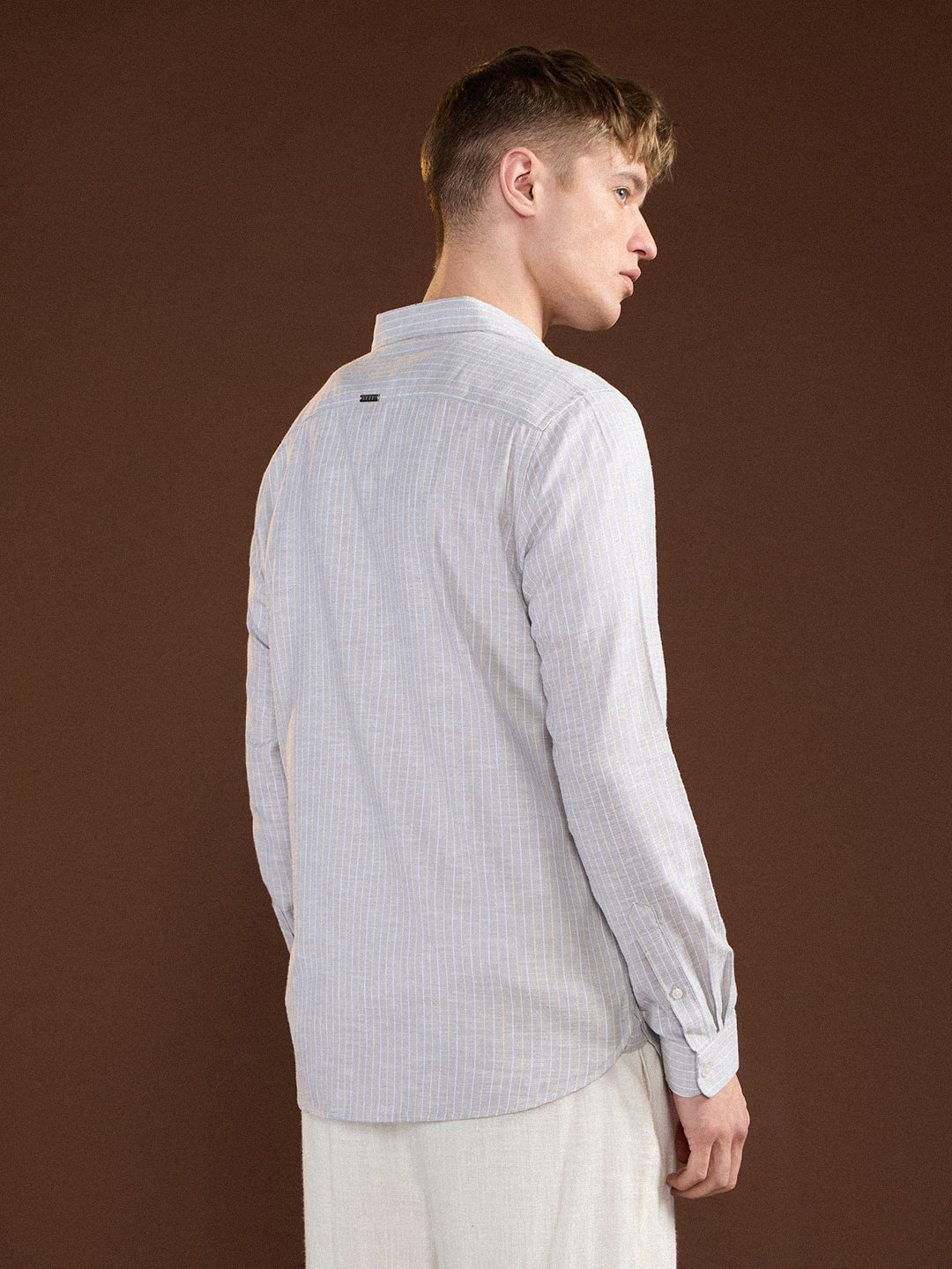 Men Grey Vertical Stripes Slim Fit Casual Shirt