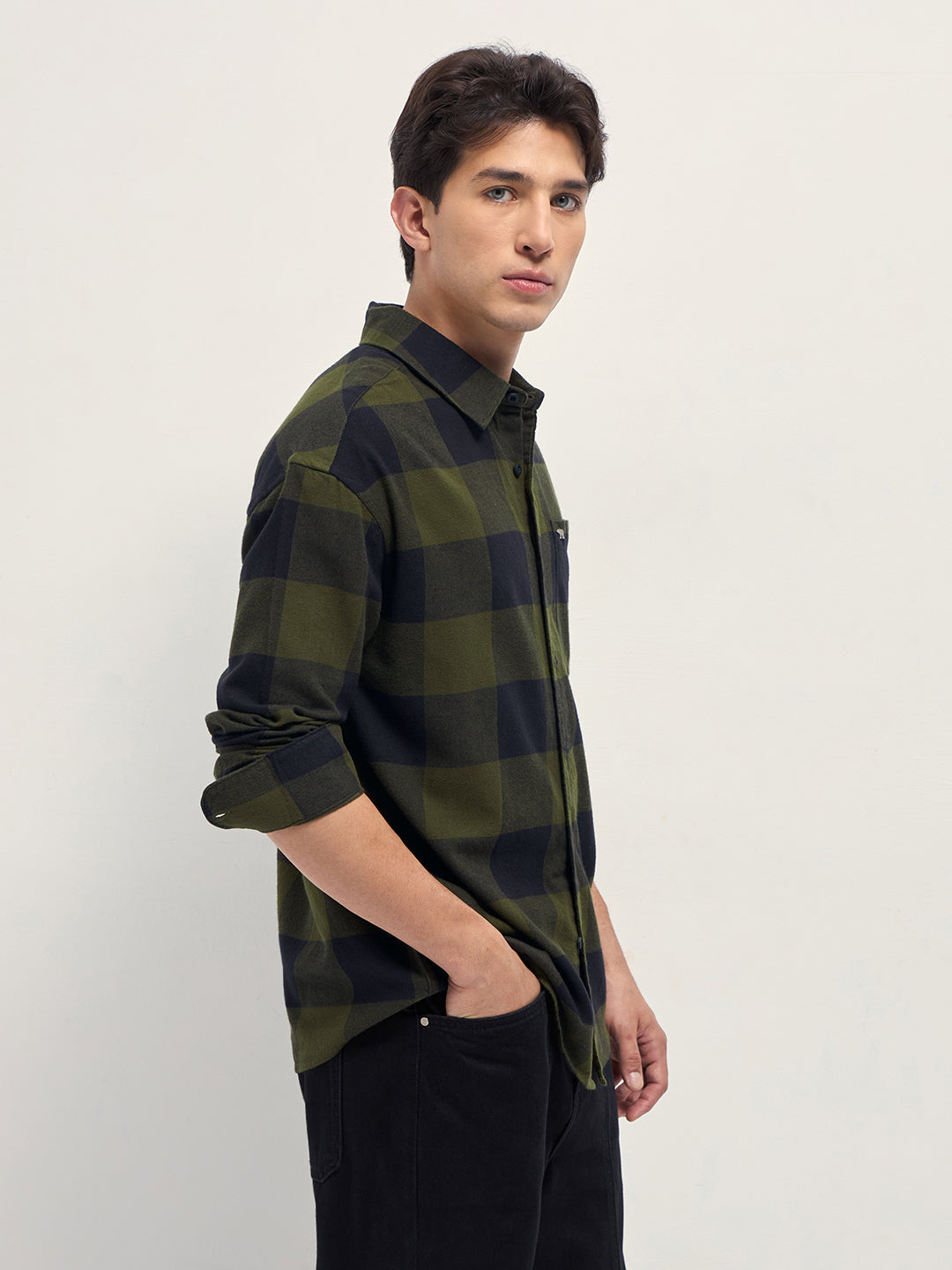 Men Olive and Navy Blue Buffalo Checked Relaxed Fit Casual Shirt