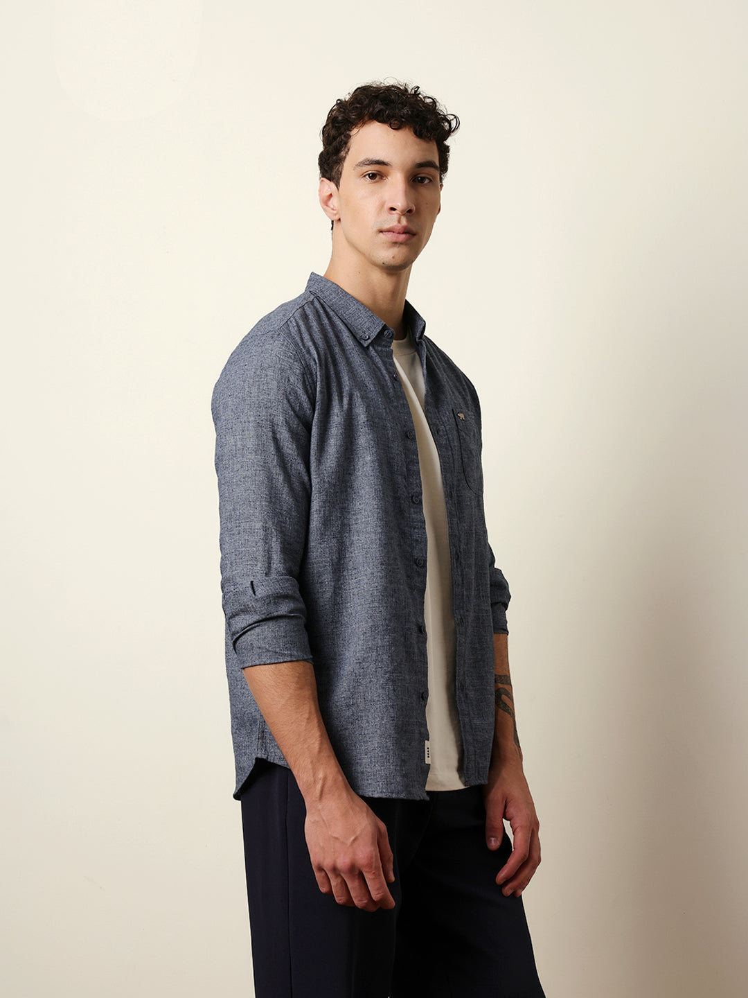 Men Solid Casual Full-Sleeve Shirt