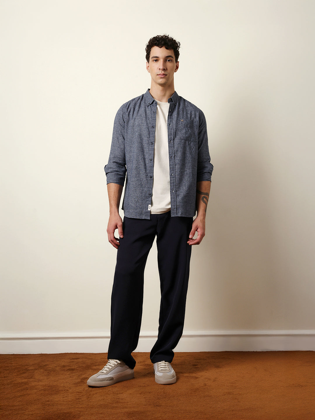 Men Solid Casual Full-Sleeve Shirt