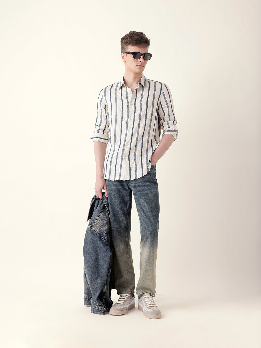 Men Casual Vertical Stripe Shirt