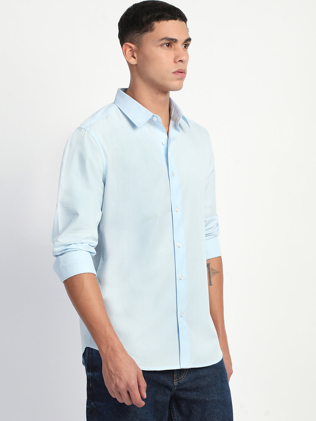 Men Blue Solid Slim Fit Casual Shirt