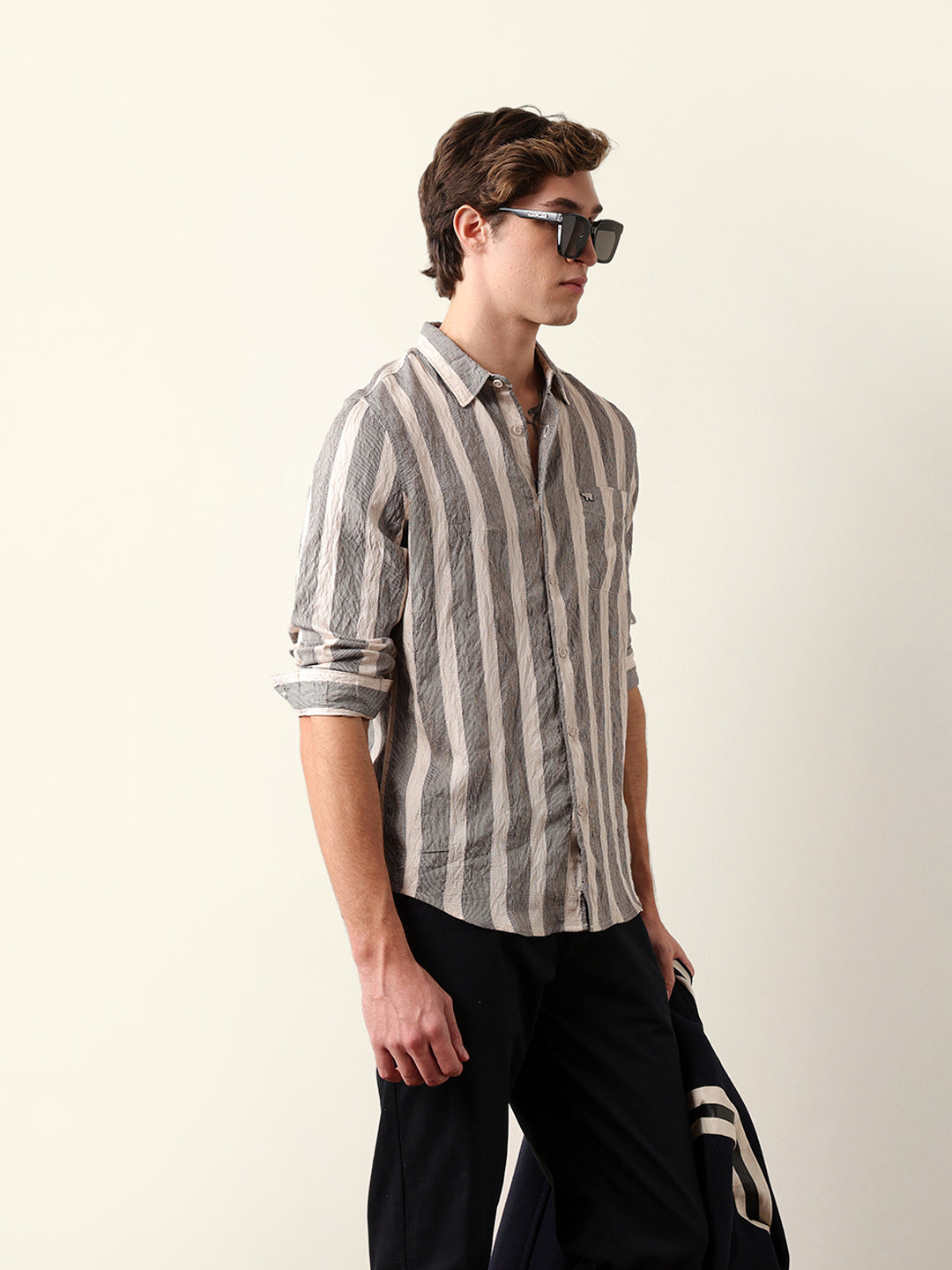 Men Long Sleeves Shirt