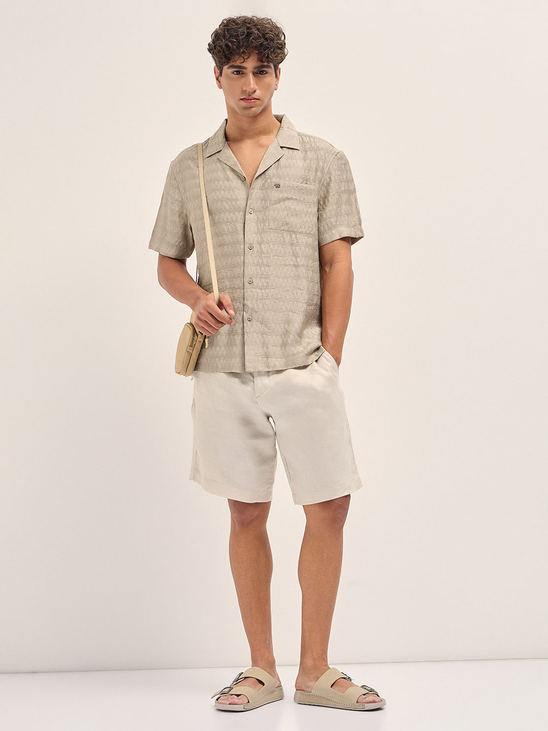 Men Beige Zigzag Textured Weave Relaxed Fit Half Sleeve Casual Shirt