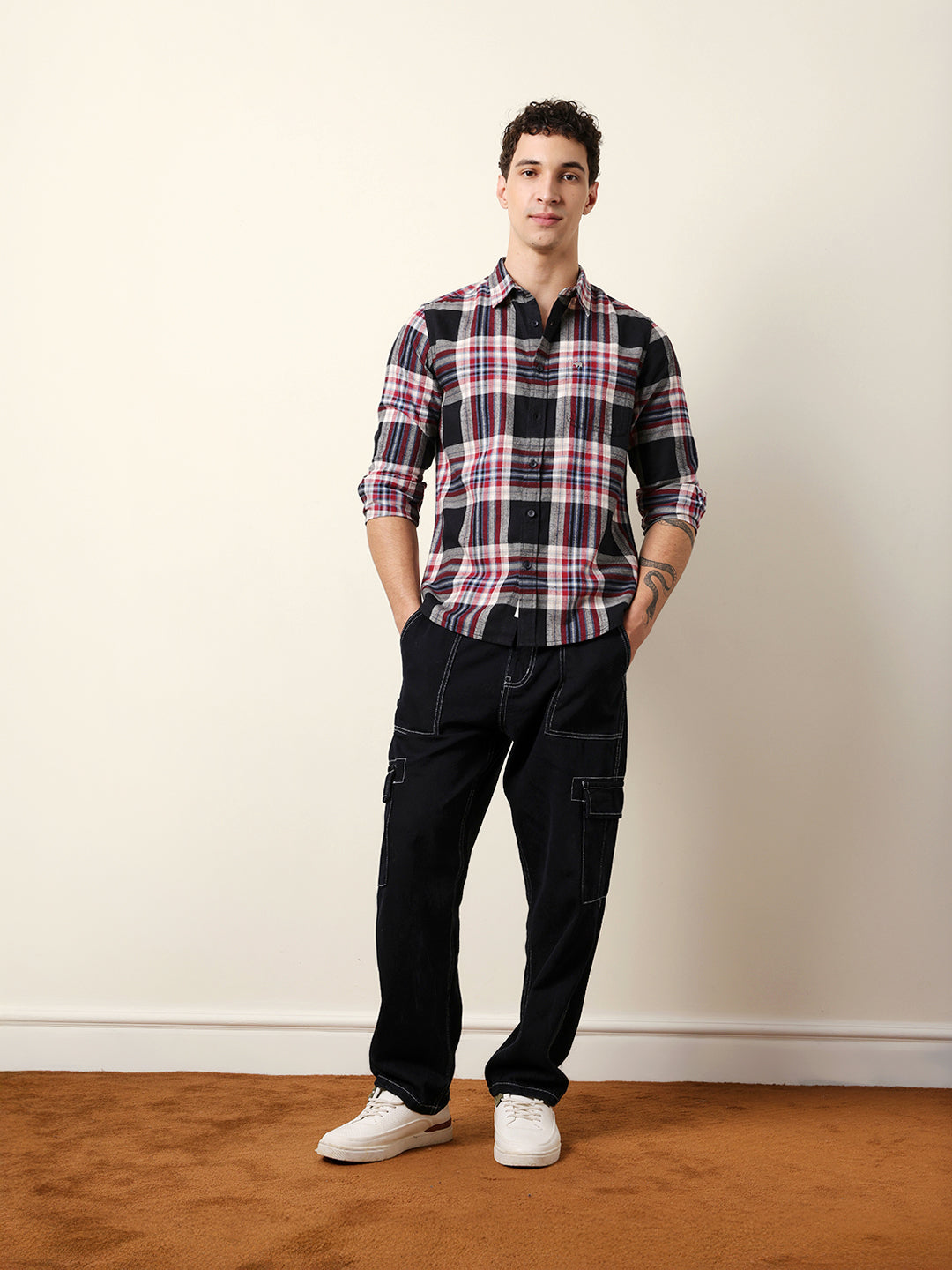Men Checked Casual Full-Sleeve Shirt