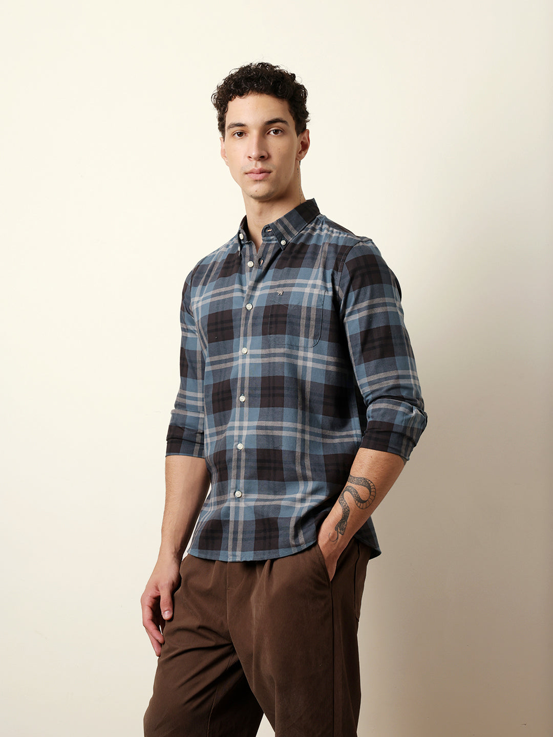 Men Checked Casual Full-Sleeve Shirt