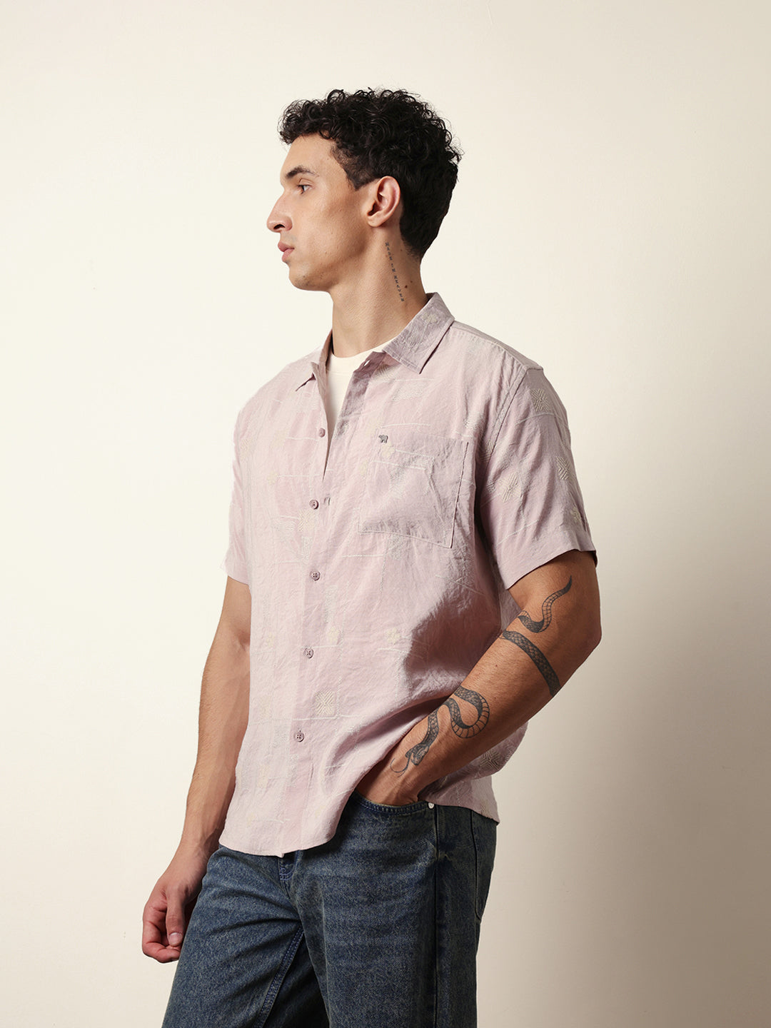 Men Modern Fit Casual Shirt