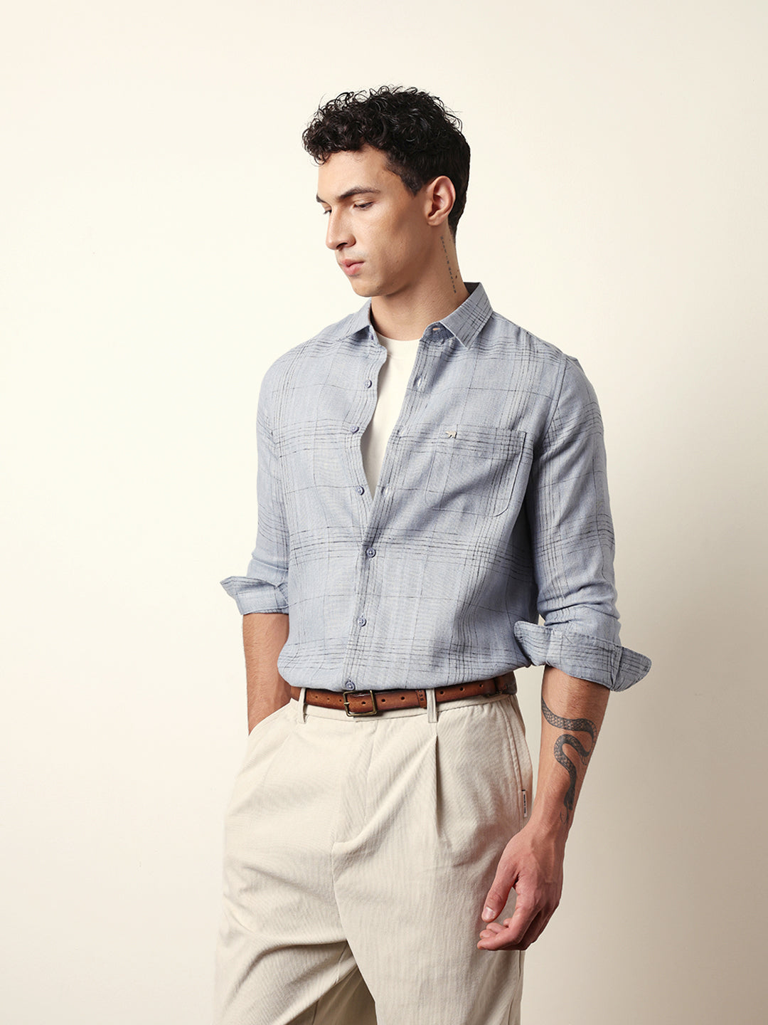 Men Modern Fit Casual Shirt